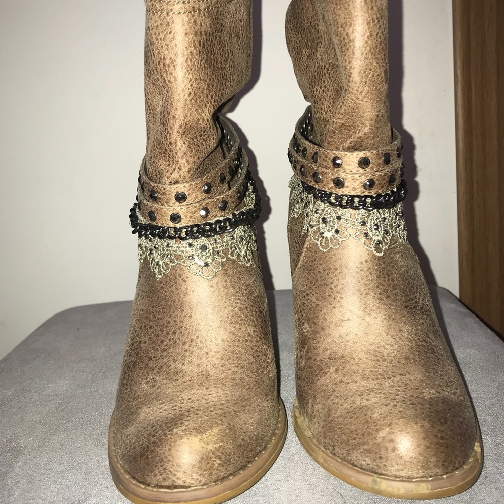 Cute heel booties